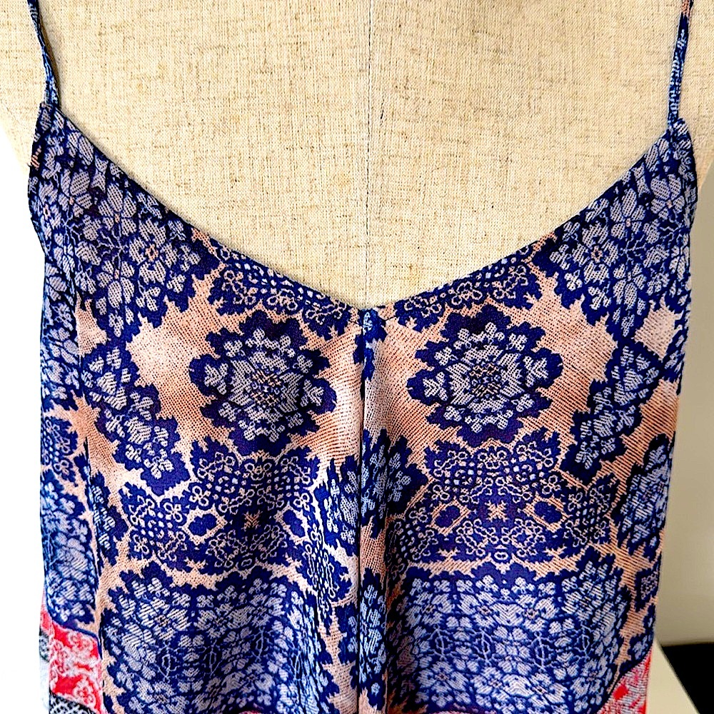 NWOT! BCBG MaxAzria Lined Handkerchief Style Top with Adjustable Straps XS - Picture 5 of 9